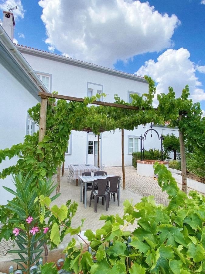 Pias Guesthouse Exterior foto